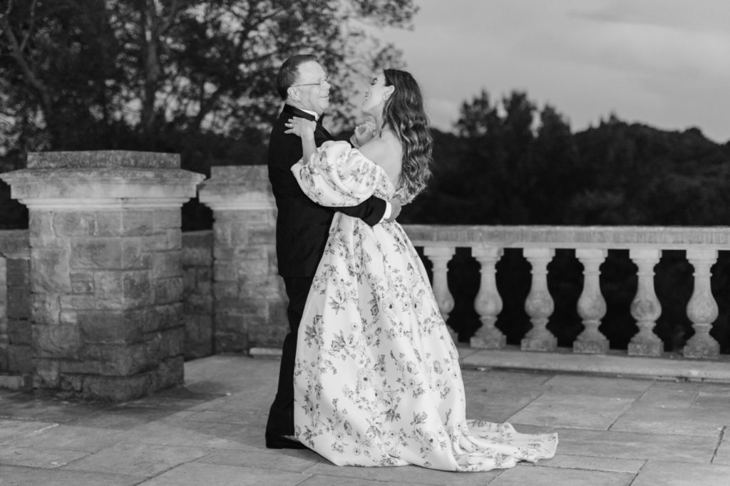 Cheekwood Gardens and Estate Wedding Nashville Fine Art Film Wedding Photographer Kati Rosado Monique Lhuillier Tuileries Floral Wedding Dress